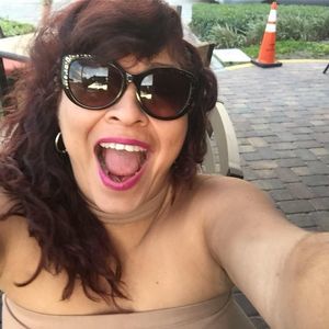 Meet your Posher, Magda mayeth